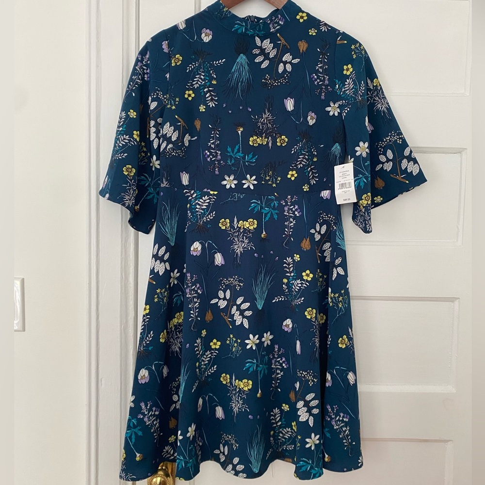 Floral botanical print summer dress new with tags!